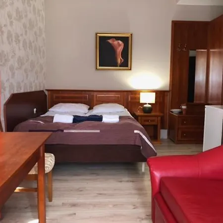 Arenia -filia Kompleksu Arena Slonca 3*