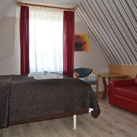 Arenia -filia Kompleksu Arena Slonca לינה וארוחת בוקר