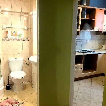 לינה וארוחת בוקר Arenia -filia Kompleksu Arena Slonca 3*