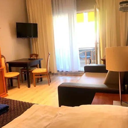 Bed & Breakfast Arenia -filia Kompleksu Arena Slonca *