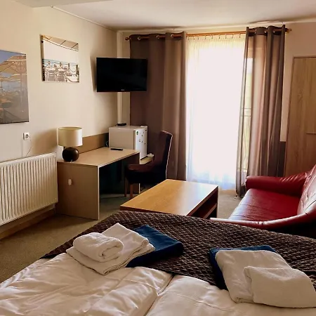 Arenia -filia Kompleksu Arena Slonca 3* וובה