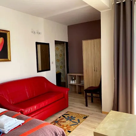 לינה וארוחת בוקר Arenia -filia Kompleksu Arena Slonca וובה