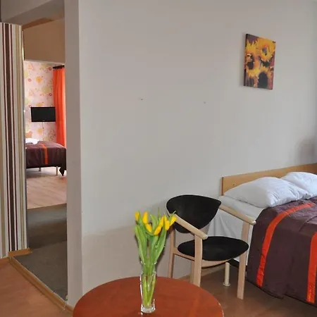 לינה וארוחת בוקר Arenia -filia Kompleksu Arena Slonca וובה