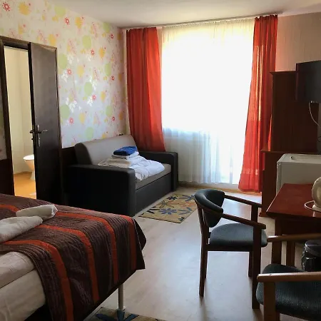 Arenia -filia Kompleksu Arena Slonca 3*