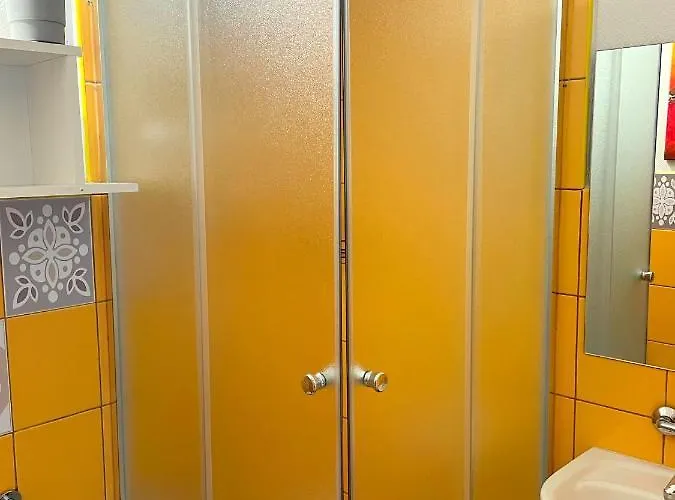 Nocleg ze śniadaniem Arenia -filia Kompleksu Arena Słońca 3*